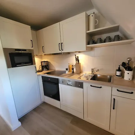 8 Im Muehlenhof *